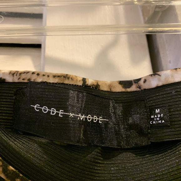 Code x Mode midi skirt - Picture 2 of 4